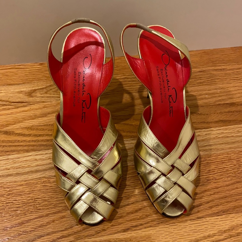 Oscar De La Renta Saks Exclusive Gold Heels Size 7